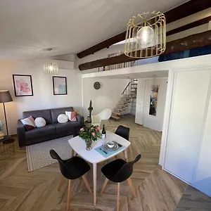Renting - Massena - Loft - Heart Of Vieil - The Market With Sea View , Antibes Francia