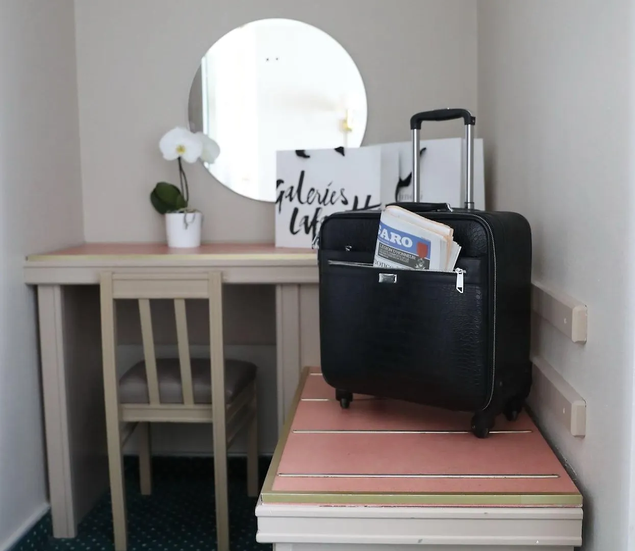 Hotel Des Arenes Paris 3*,