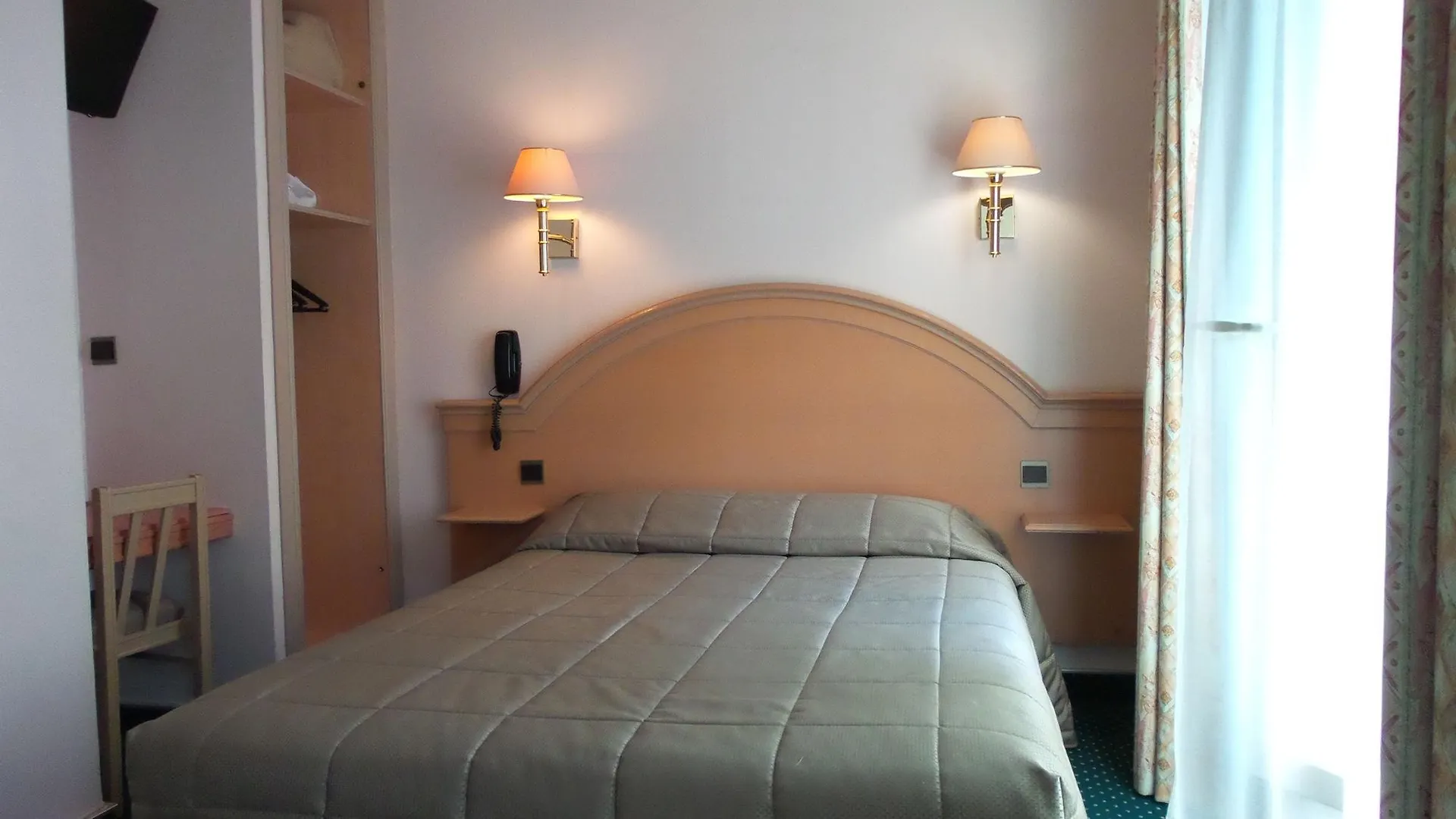 Hotel Des Arenes Paris