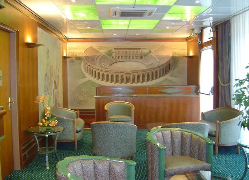 Hotel Des Arenes Paris