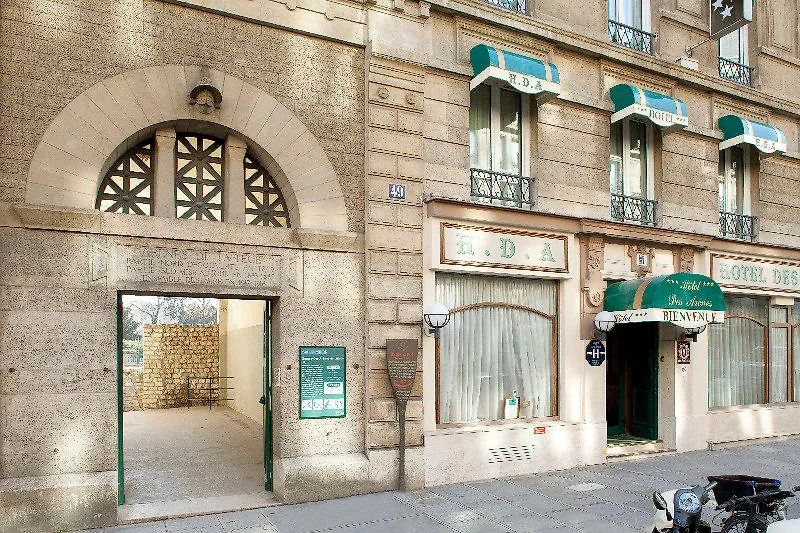 Hotel Des Arenes Paris France