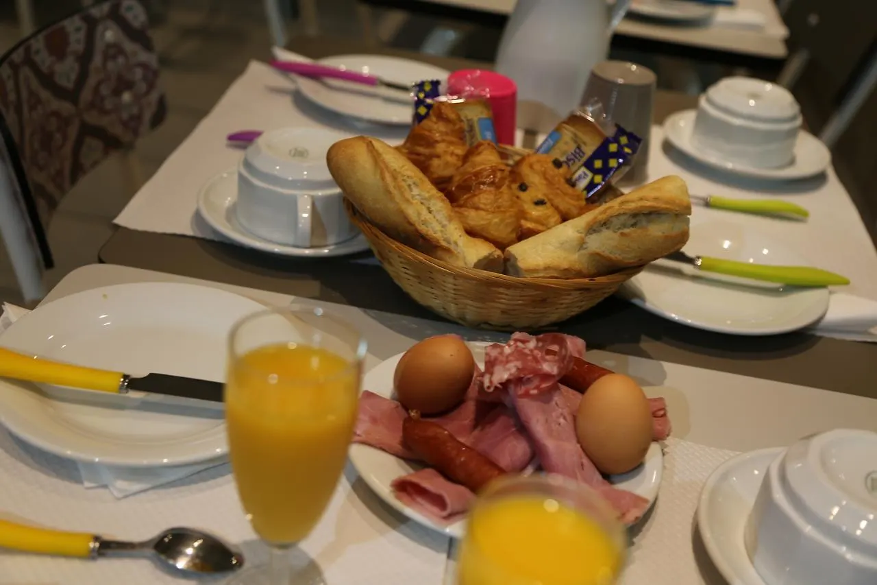 Hotel Des Arenes Paris