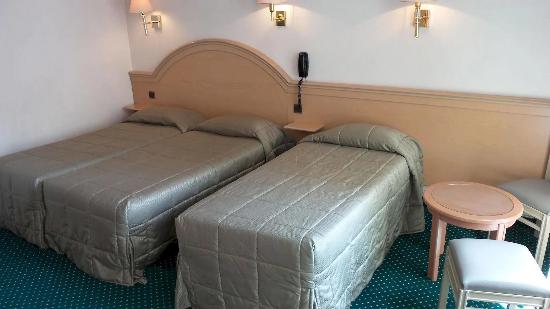 Hotel Des Arenes Paris France